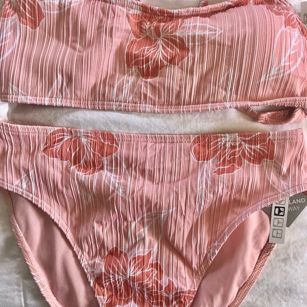 nwt roxy floral bikini (top L, bottom M) - Picture 3 of 9